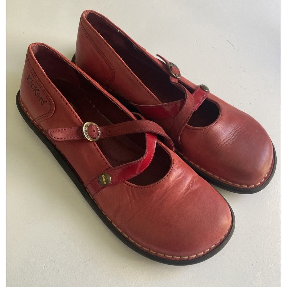 Kickers Leather Mary Jane Buckle Shoe Red Flats EU 41 US 9 Comfort Walking